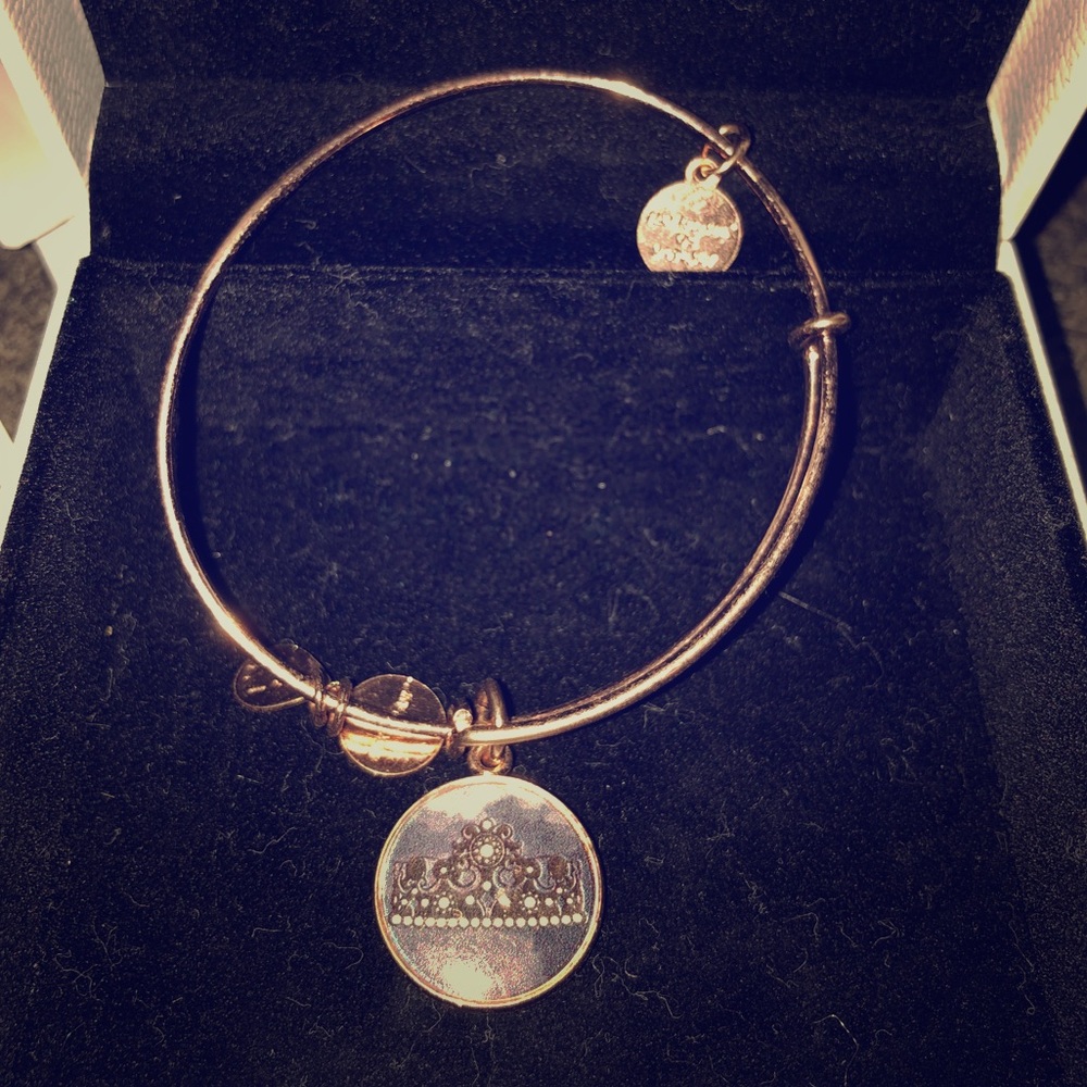 Alex and Ani rose gold queens crown 2018